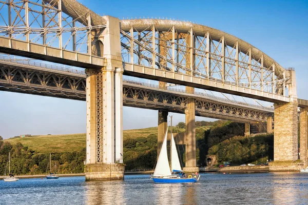 Most Tamar Droga Królewskim Mostem Alberta Kolej Przez Rzekę Tamar — Zdjęcie stockowe