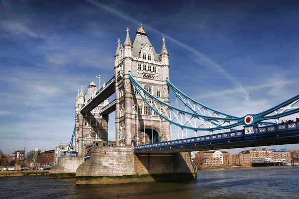 Słynny tower bridge w Londynie, Anglia — Zdjęcie stockowe