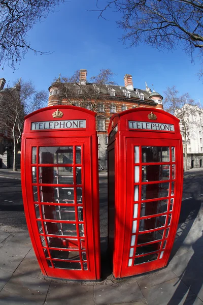 Κόκκινο τηλεφωνικοί θάλαμοι στο Λονδίνο, Ηνωμένο Βασίλειο — Φωτογραφία Αρχείου
