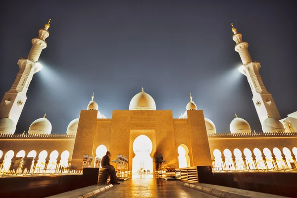 Schejk zayed-moskén i abu dhabi, Förenade Arabemiraten, Mellanöstern — Stockfoto