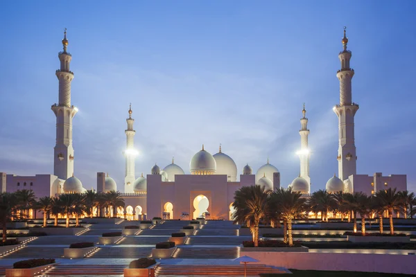 Mezquita Sheikh Zayed en Abu Dhabi, Emiratos Árabes Unidos, Oriente Medio —  Fotos de Stock