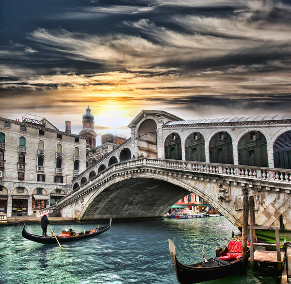 Gondolier, Rialto Bridge, Grand Canal, Venice, Italy