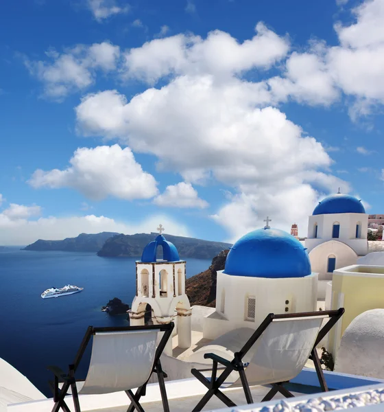 Pueblo de Oia en Isla de Santorini, Grecia — Foto de Stock