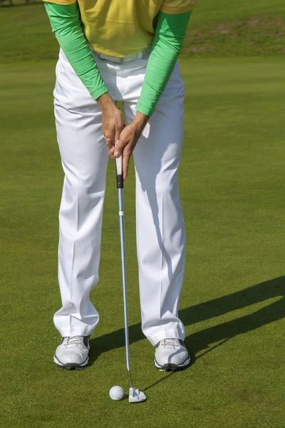 Man playing golf — Stock Photo, Image