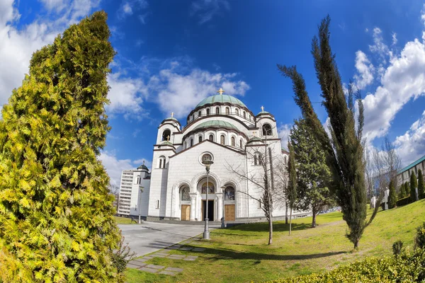 Belgrad, Sırbistan başkenti şehir St. Sava Katedrali — Stok fotoğraf