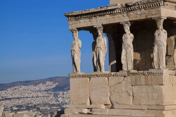 Famose cariatidi in Acropoli, Atene, Grecia — Foto Stock