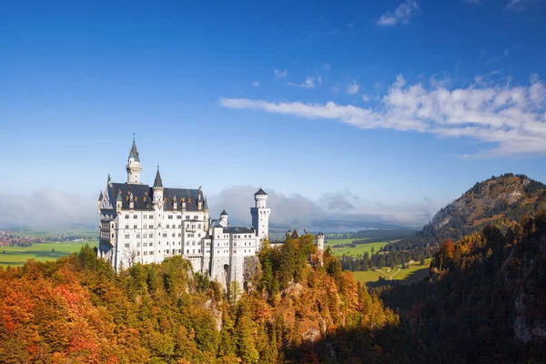 Castillo Neuschwanstein en Baviera, Alemania — Foto de Stock