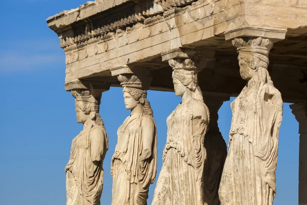 Berühmte Karyatiden in Akropolis, Athen, Griechenland — Stockfoto