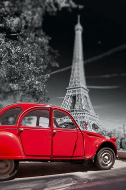 Eyfel Kulesi Paris, Fransa'da eski kırmızı araba ile