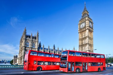 Londra, İngiltere'de otobüs ile Big Ben