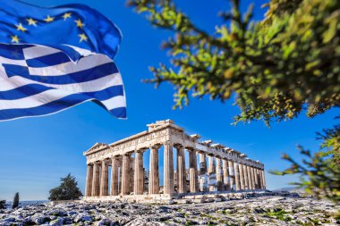 Akropolis ile Yunanistan bayrağı ve Atina, Yunanistan Avrupa Birliği bayrağı