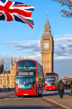Londra İngiltere, BK'da Big Ben karşı kırmızı otobüs ile