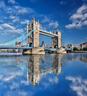 Ünlü Tower Bridge, Londra, İngiltere