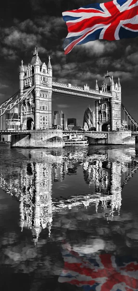 Słynny Tower Bridge w Londynie, Anglia, Wielka Brytania — Zdjęcie stockowe