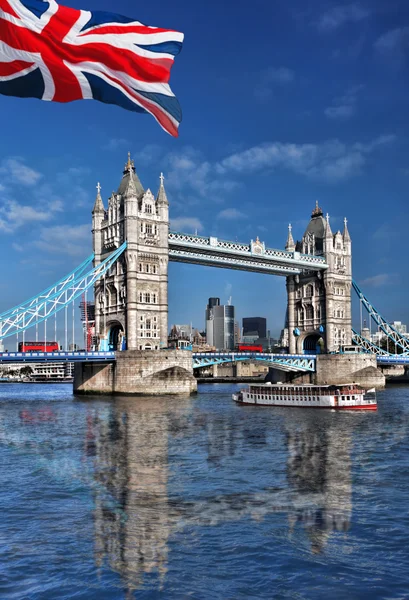 Διάσημη γέφυρα πύργων στο Λονδίνο, Αγγλία, Ηνωμένο Βασίλειο — Φωτογραφία Αρχείου