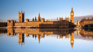 İngiltere'de Londra, İngiltere bayrağı ile Big Ben