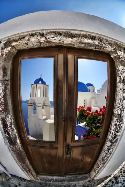 Pueblo de Oia en la isla de Santorini en Grecia — Foto de Stock