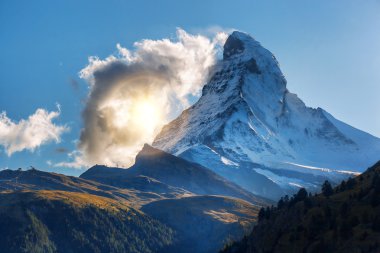 İsviçre Alpleri'nde ünlü Matterhorn