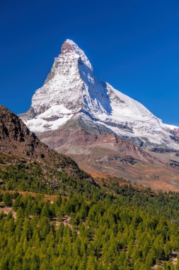 İsviçre Alpleri'nde ünlü Matterhorn