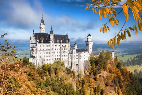 Neuschwanstein slott i Bayern, Tyskland — Stockfoto