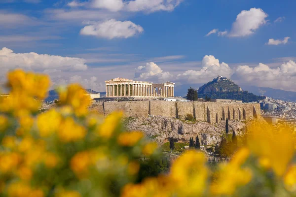 Acrópolis con templo de Partenón en Atenas, Grecia — Foto de Stock