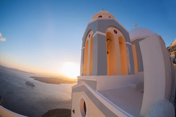 Kostel na ostrově Santorini v Řecku — Stock fotografie