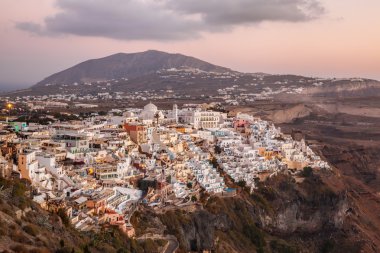 Santorini Adası Yunanistan Thira şehrin görünümü