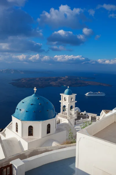 Iglesia en la isla de Santorini en Grecia — Foto de Stock