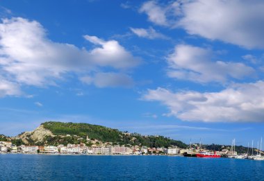 Tekne Marina adada Zakynthos, Yunanistan ile Zakynthos şehir panoraması