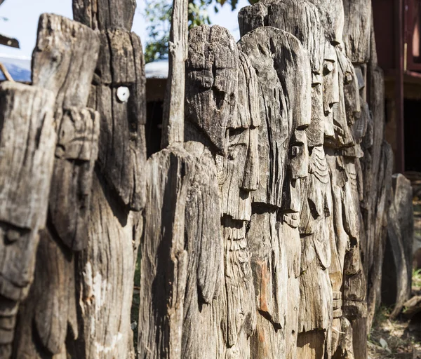 Waga - carved wooden grave markers. Arfaide (near Karat Konso). Ethiopia. — Stock Photo, Image