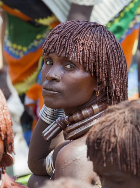 Hamar woman at village market. — Stock Photo, Image