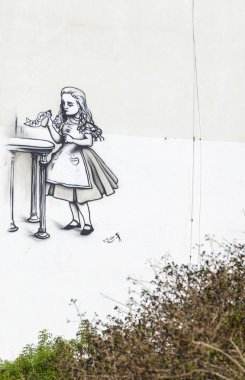 KIS-Lev Neve Tsedek yakınındaki tarafından sokak sanatı (grafiti). Tel Aviv, ISR