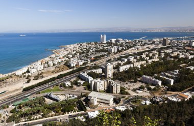 Mount Carmel Galshanim Plajı'na görüntüleyin. Haifa. İsrail.