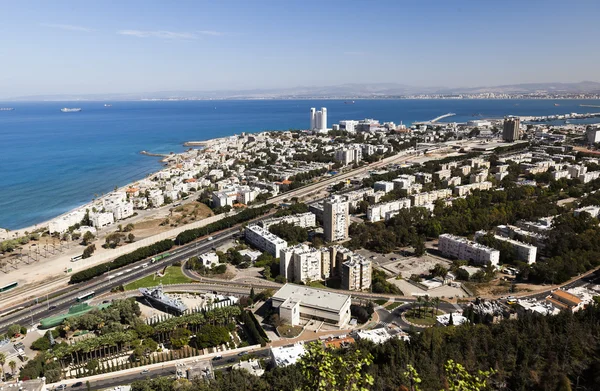 Vista do Monte Carmelo à praia de Galshanim. Haifa. Israel . — Fotografia de Stock