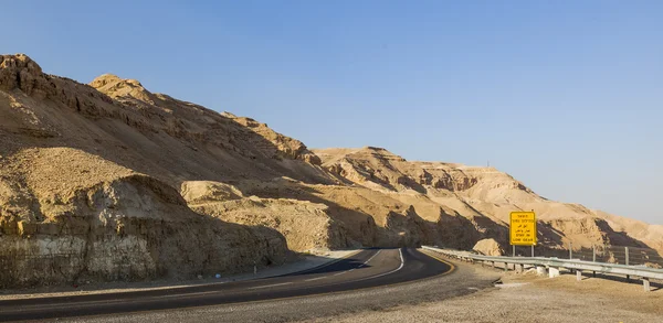 Camino en el desierto de Judea. Israel . —  Fotos de Stock