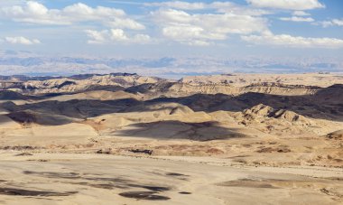 Makhtesh Ramon (Ramon Crater) manzara. Negev çölü. İsrail