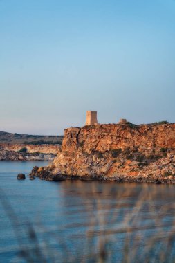 Kasım 2020 'de Malta' daki Riviera Plajı 'nda çekildi.