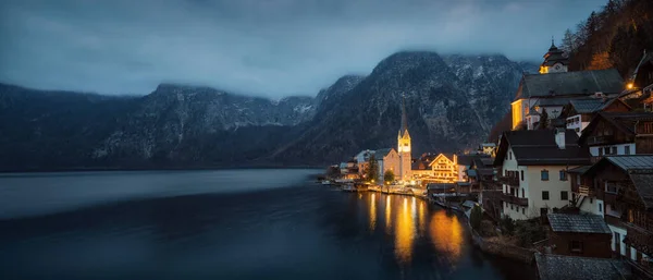 Crepúsculo Hallstatt Áustria Tomado Dezembro 2020 Pós Processado Usando Suporte — Fotografia de Stock