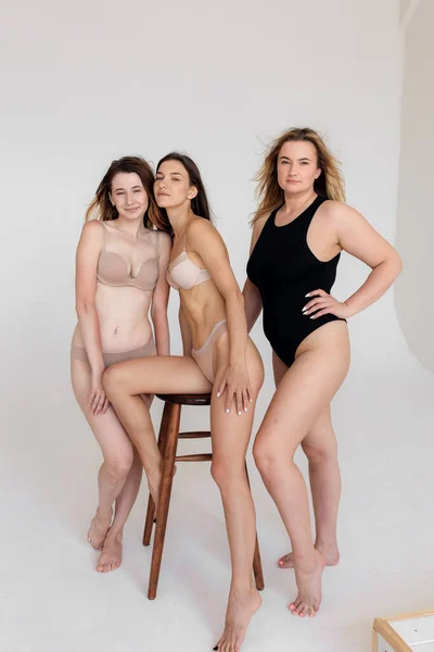 Body positivity concept. Woman with confidence and body positivity — Stock Photo, Image