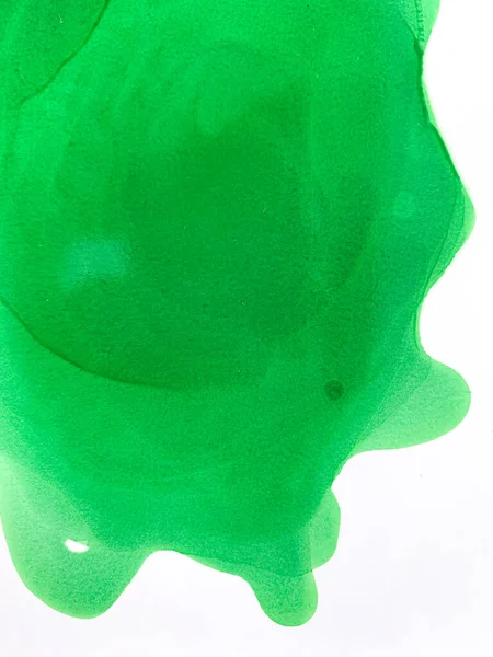 Aquarela verde respingos. Textura de tinta de álcool. — Fotografia de Stock