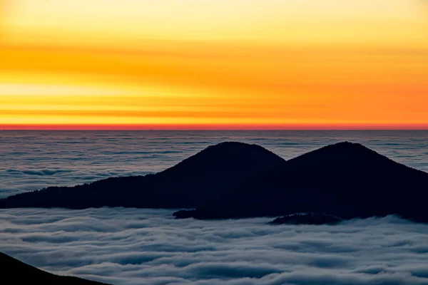 Prima Luce Solare Dalle Montagne Bohinj — Foto Stock