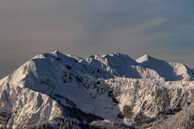 Bohinj dağlarında kış mevsimi