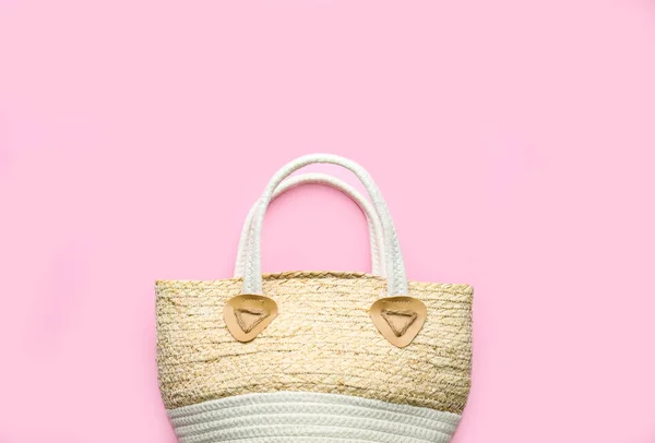 Elegant Woman Straw Bag Pink Background Top View — Stock Photo, Image