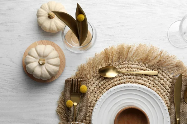 Autumn Table Setting Pumpkins White Wooden Background Flat Lay — Stock Photo, Image