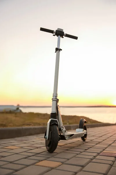 Modern Electric Kick Scooter Outdoors Sunset — Stock Photo, Image
