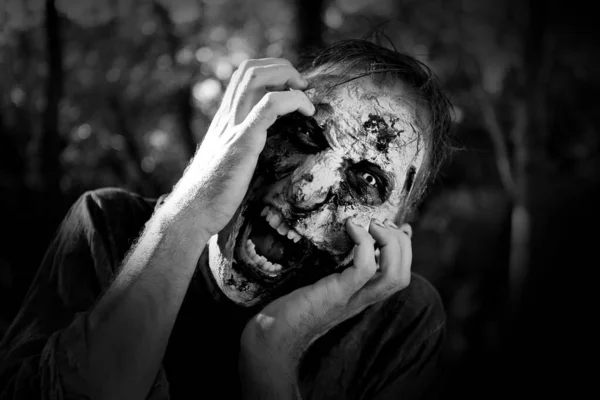 Zumbi Assustador Livre Efeito Preto Branco Monstro Halloween — Fotografia de Stock