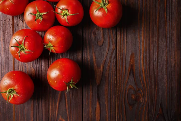 Tomates Maduros Frescos Sobre Mesa Madera Puesta Plana Espacio Para — Foto de Stock