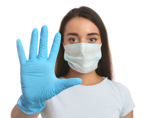 Kvinna Skyddande Ansiktsmask Och Medicinska Handskar Visar Stopp Gest Mot — Stockfoto