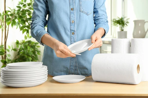 Woman Wiping Ceramic Plate Paper Towel Indoors Closeup — Stock Photo, Image