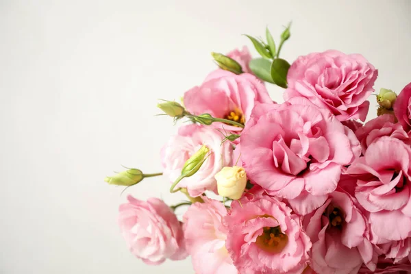 Belles Fleurs Roses Eustoma Sur Fond Clair Gros Plan — Photo